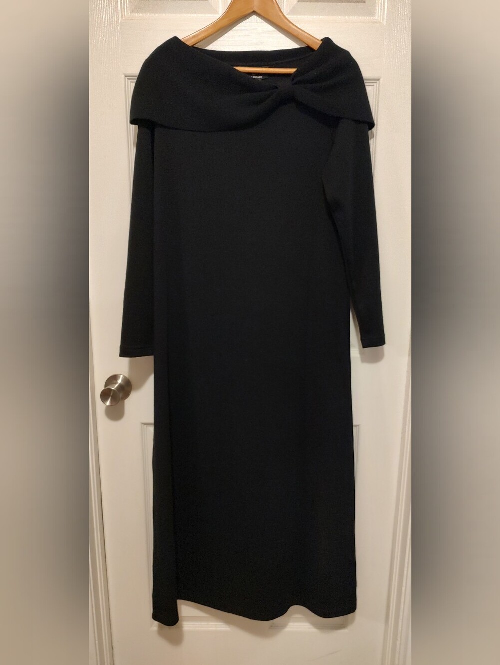 Nina Leonard Black Long Sleeve Off-Shoulder Midi Dress